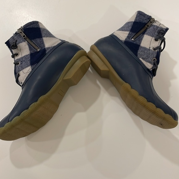 NEW Sperry Women's Saltwater Buffalo Check Duck Boot in blue/white size 9 - Picture 8 of 12